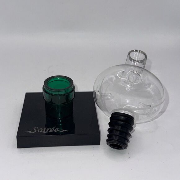 Soiree Premier In-Bottle Wine Aerator Etched Glass/ Blown Glass with stand - Picture 4 of 4
